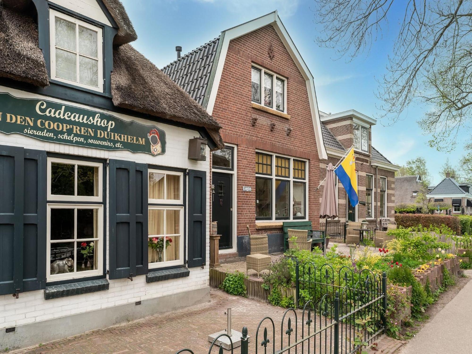 Lodge In Giethoorn With Breakfast Buitenkant foto