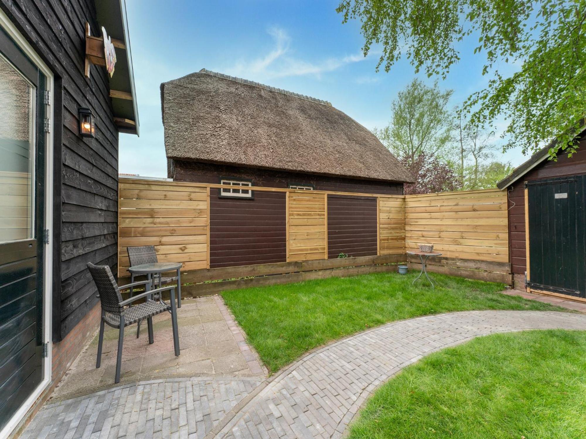 Lodge In Giethoorn With Breakfast Buitenkant foto