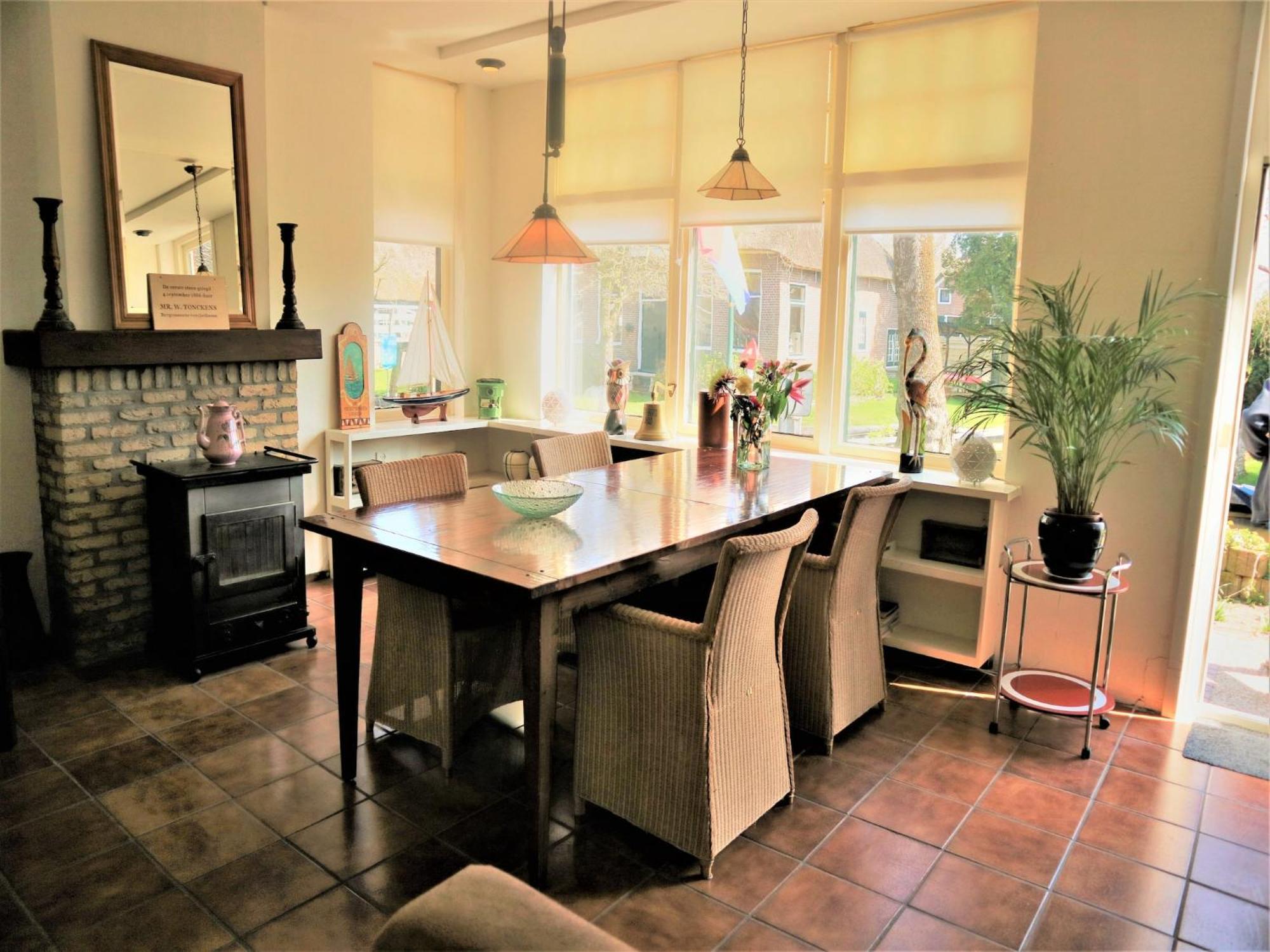 Lodge In Giethoorn With Breakfast Buitenkant foto