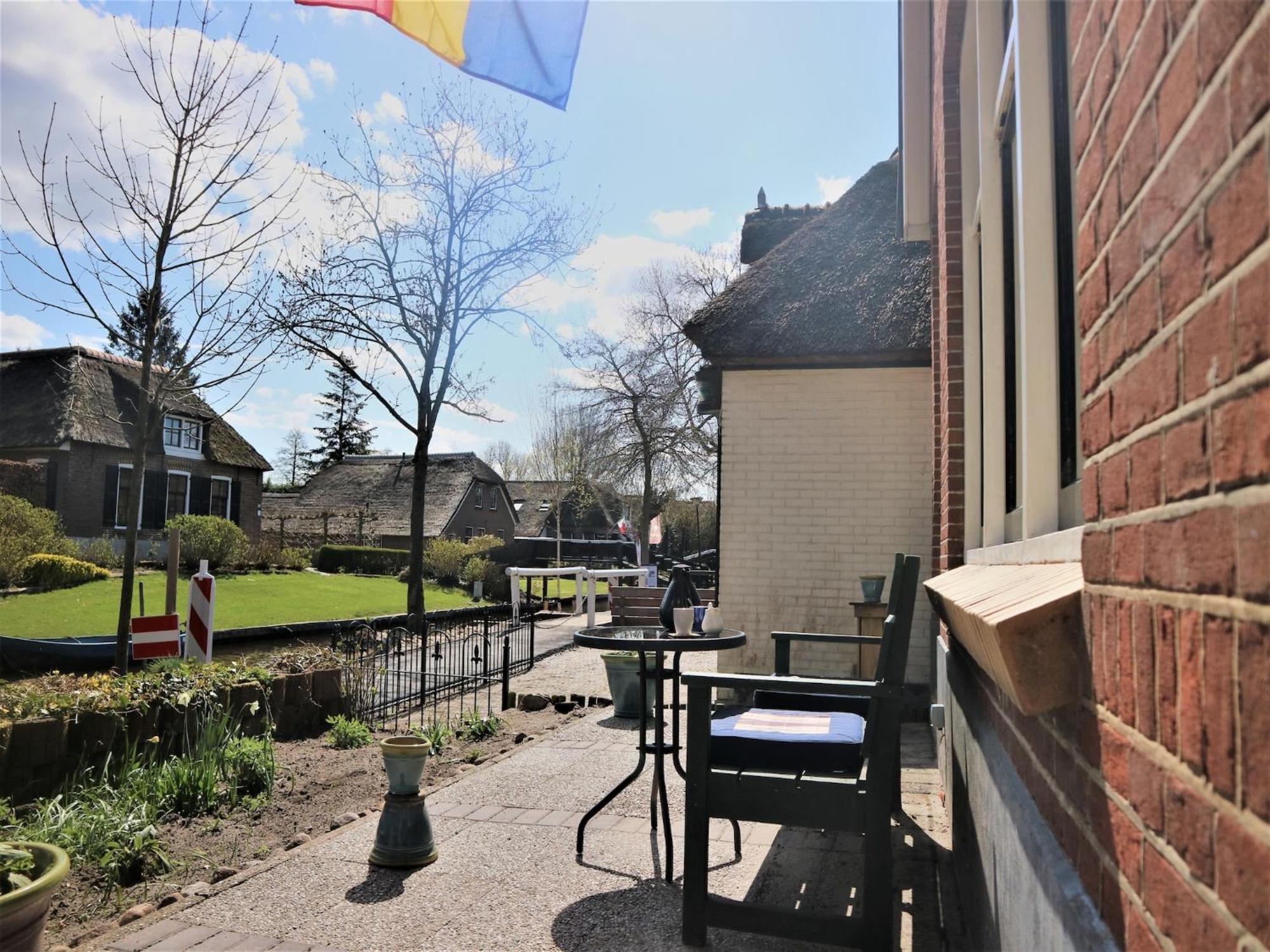 Lodge In Giethoorn With Breakfast Buitenkant foto