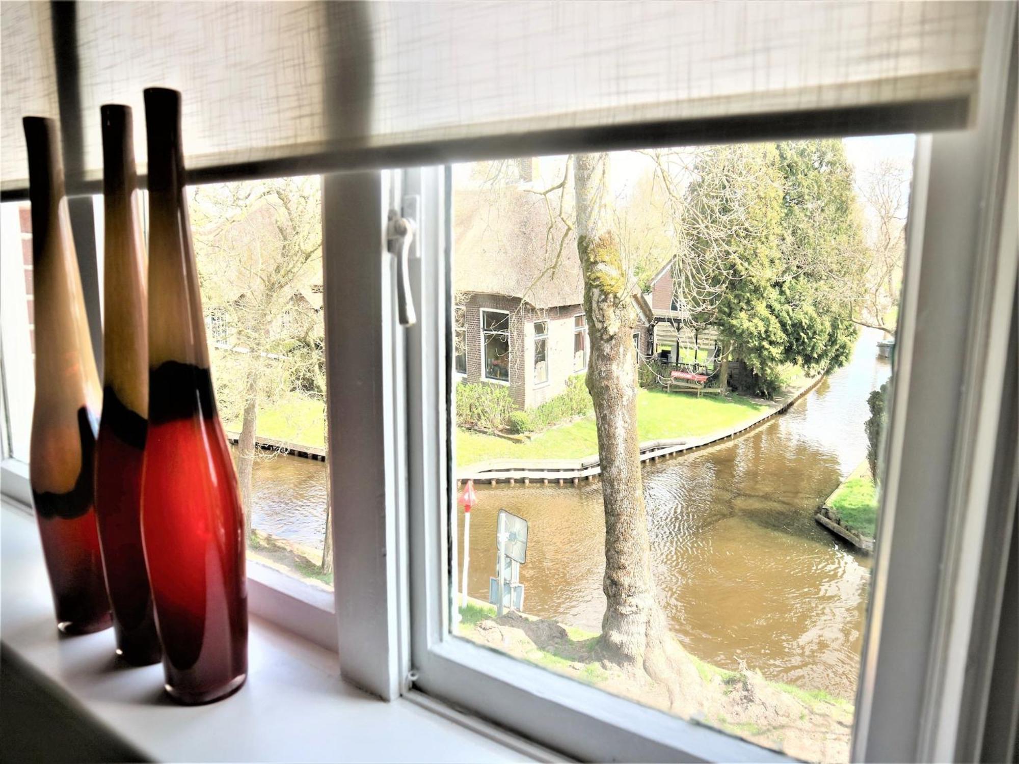 Lodge In Giethoorn With Breakfast Buitenkant foto